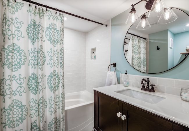 House in Niagara-on-the-Lake - Blue Pearl, Your Tranquil Oasis House in Niagara-on-the-Lake - Blue Pearl, Your Tranquil Oasis