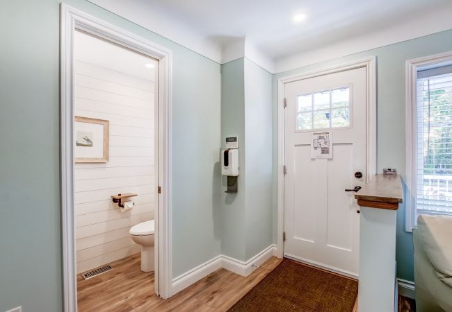House in Niagara-on-the-Lake - Blue Pearl, Your Tranquil Oasis House in Niagara-on-the-Lake - Blue Pearl, Your Tranquil Oasis