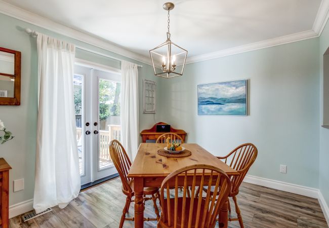 House in Niagara-on-the-Lake - Blue Pearl, Your Tranquil Oasis House in Niagara-on-the-Lake - Blue Pearl, Your Tranquil Oasis