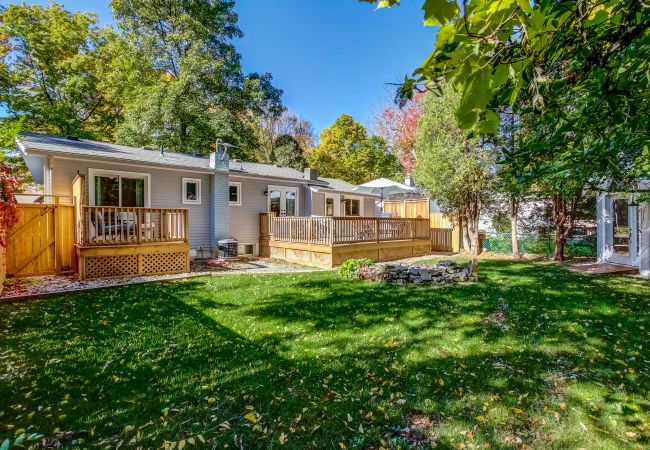 House in Niagara-on-the-Lake - Blue Pearl, Your Tranquil Oasis House in Niagara-on-the-Lake - Blue Pearl, Your Tranquil Oasis