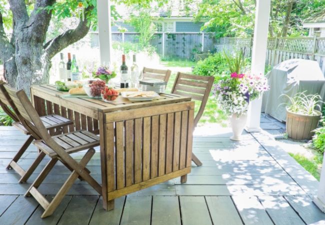 House in Niagara-on-the-Lake - Butterfly Cottage with Wrap Around Porch