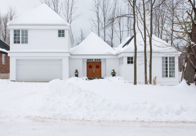 House in Niagara-on-the-Lake - Peaks On Gate, Open Concept Living! House in Niagara-on-the-Lake - Peaks On Gate, Open Concept Living!