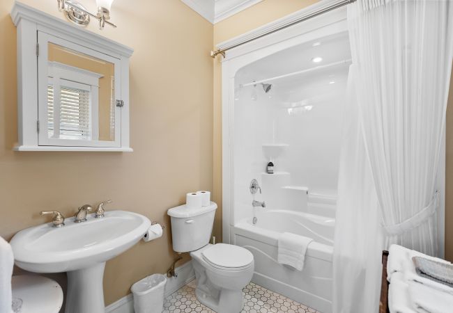 House in Niagara-on-the-Lake - Six Nations House, Luxury in the heart of Old Town House in Niagara-on-the-Lake - Six Nations House, Luxury in the heart of Old Town
